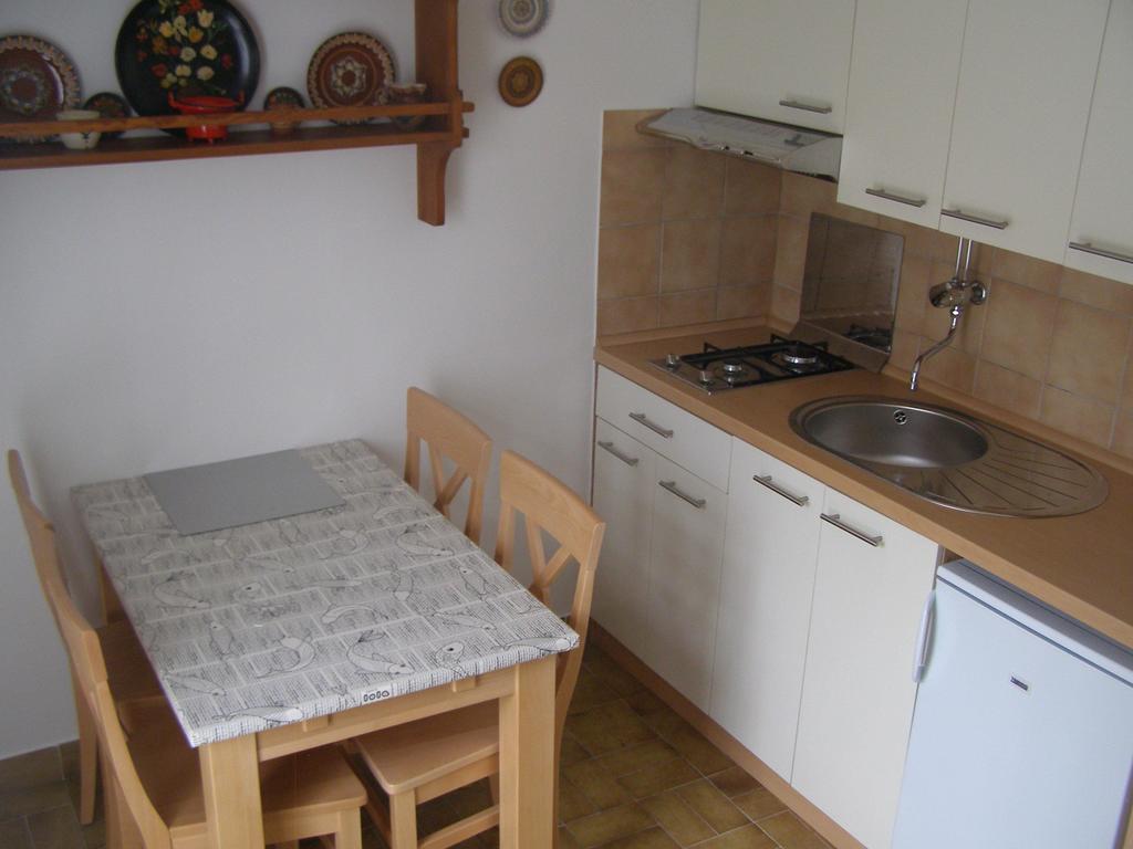 Apartments Dunoti Krk Town Room photo